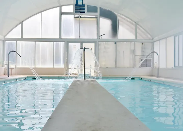 Отель Termas De